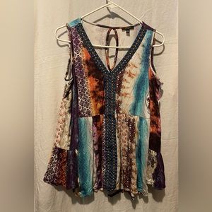 Women’s cutoff long sleeve top